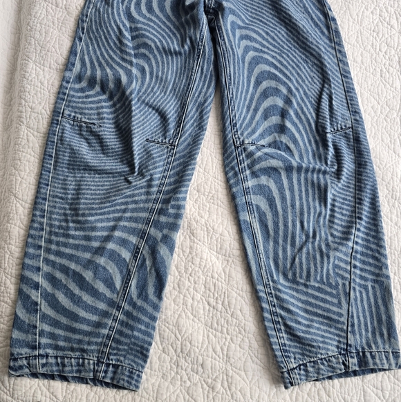 Urban Outfitters BDG Extreme Baggy Jean Psychedelic Wavy Print - Picture 6 of 16